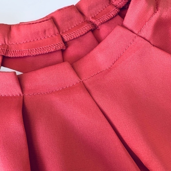 NEW York & Company Sleeveless Blouse Size Medium - Picture 5 of 7